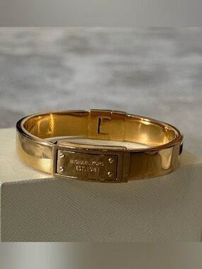Michael Kors Gold Tone Logo Plaque Hinge Bracelet